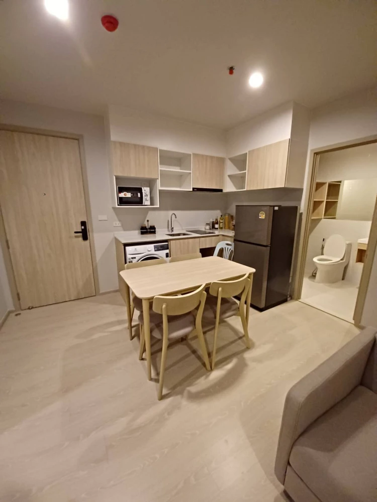 Condo for rent, Nue Mega Plus Bangna. Spacious room with ample living space, 11th floor, overlooking Mega Bangna mall. Book now!