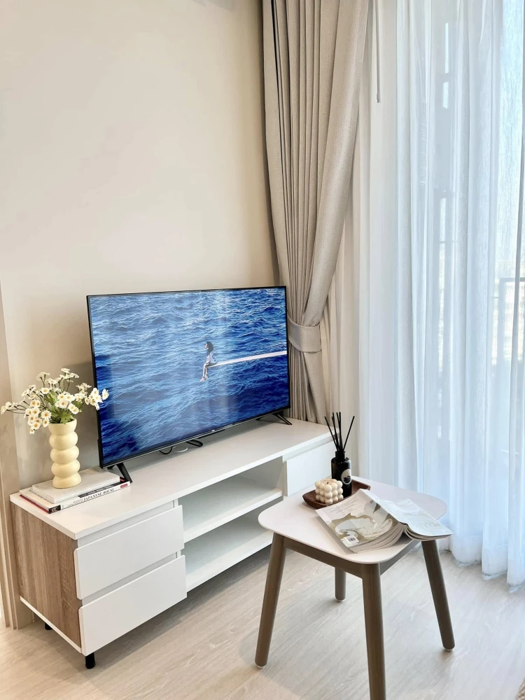 Condo for rent, Nue noble Faichai wanglang, pleasantly decorated, bright tones, easy on the eyes, high view, no block to reserve at all.