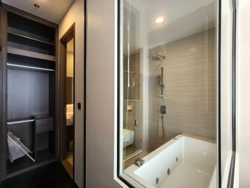 Condo for rent, Park Origin Thonglor, 1 bedroom, 1 bathroom, 32 sq m, with bathtub, 29th floor, high view, come and reserve now.