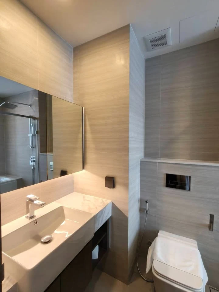 Condo for rent, Park Origin Thonglor, 1 bedroom, 1 bathroom, 32 sq m, with bathtub, 29th floor, high view, come and reserve now.