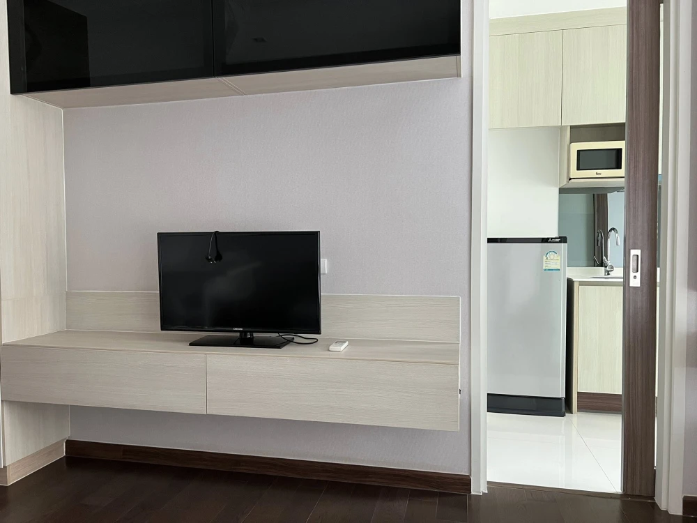 Condo for rent Q Asoke, 34th floor, fully furnished, ready to move in. I'm telling you, you shouldn't miss it.