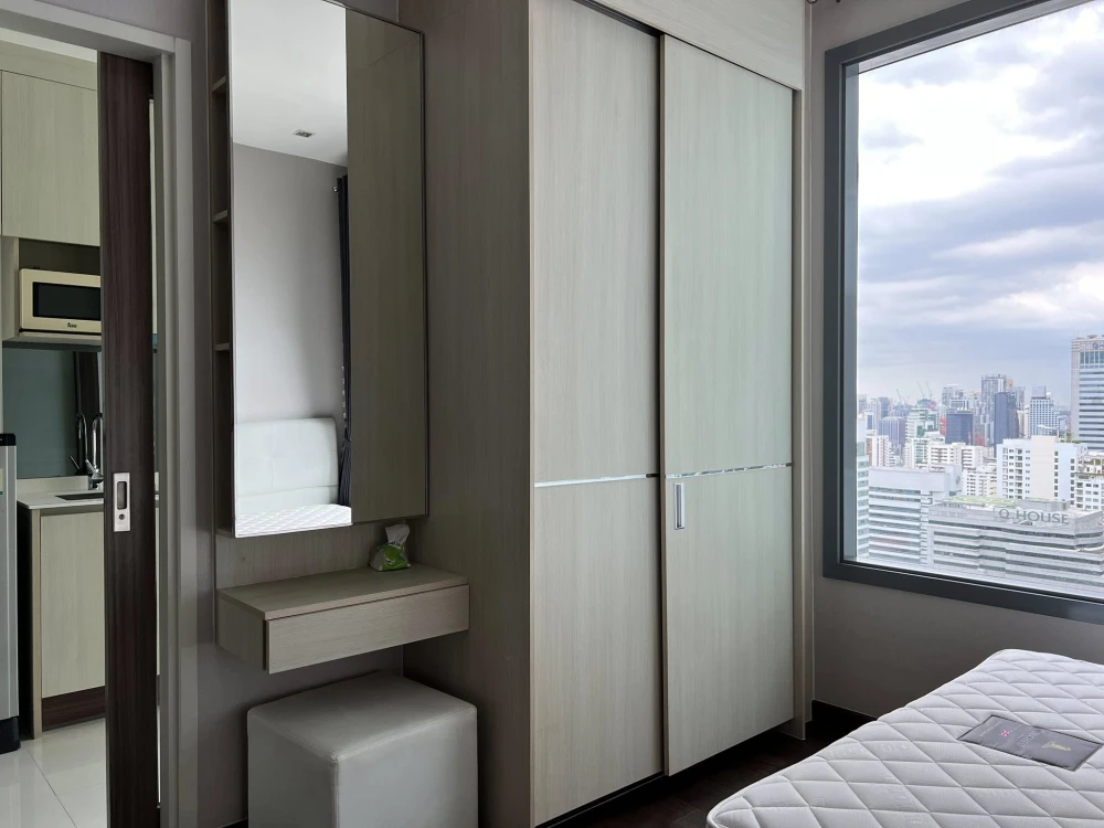 Condo for rent Q Asoke, 34th floor, fully furnished, ready to move in. I'm telling you, you shouldn't miss it.