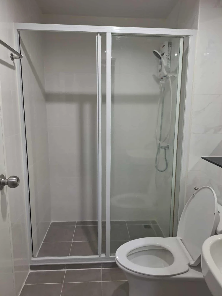 Condo for rent: Reach Condo, Phaholyothin 52. Fully furnished and ready to move in. Complete amenities. Book now, don't wait!