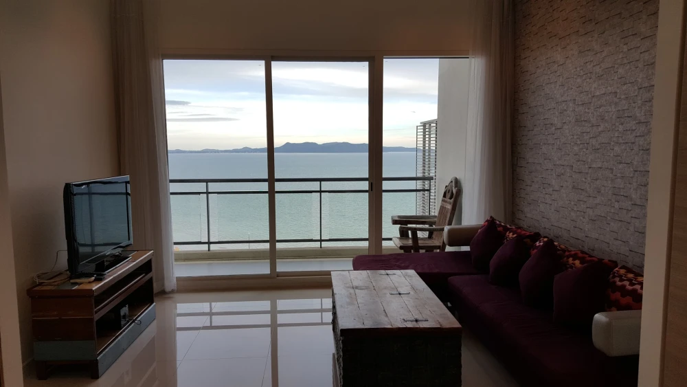 Condo for rent Reflection Jomtien Beach Pattaya, nice room, sea view, built-in kitchen, hurry and book now++