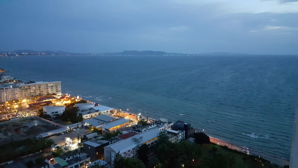 Condo for rent Reflection Jomtien Beach Pattaya, nice room, sea view, built-in kitchen, hurry and book now++