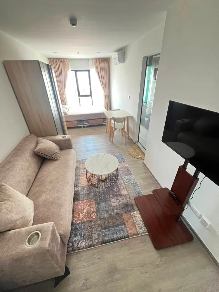 Condo for rent, Regent Home Wuttakat. Nice room, complete amenities. Book now, don't miss this opportunity!