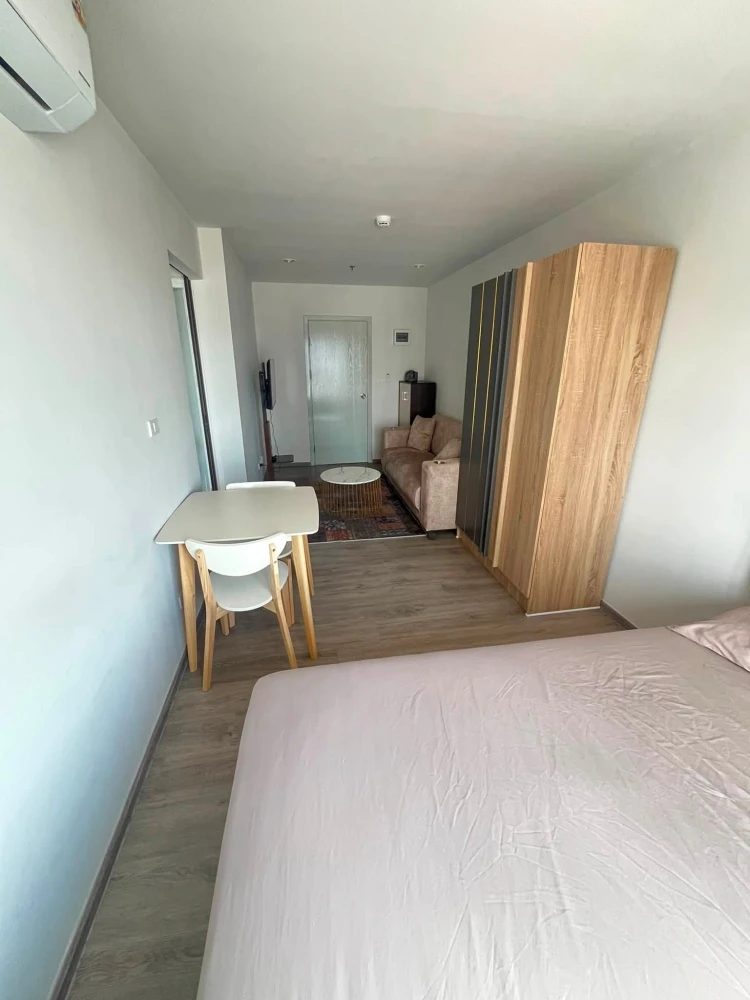 Condo for rent, Regent Home Wuttakat. Nice room, complete amenities. Book now, don't miss this opportunity!