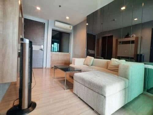 Condo for rent/sale, Rhythm Sathorn, nice room, dark tones, proportional, high floor with a great view, don't miss it.