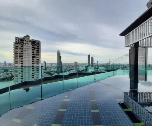 Condo for rent/sale, Rhythm Sathorn, nice room, dark tones, proportional, high floor with a great view, don't miss it.