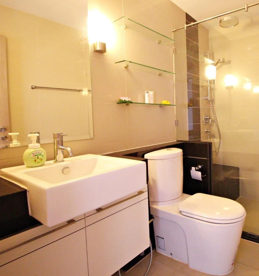 For rent: Supalai Premier Ratchathewi condo. Spacious and comfortable unit with ample living space. Convenient and fully equipped. Book now!