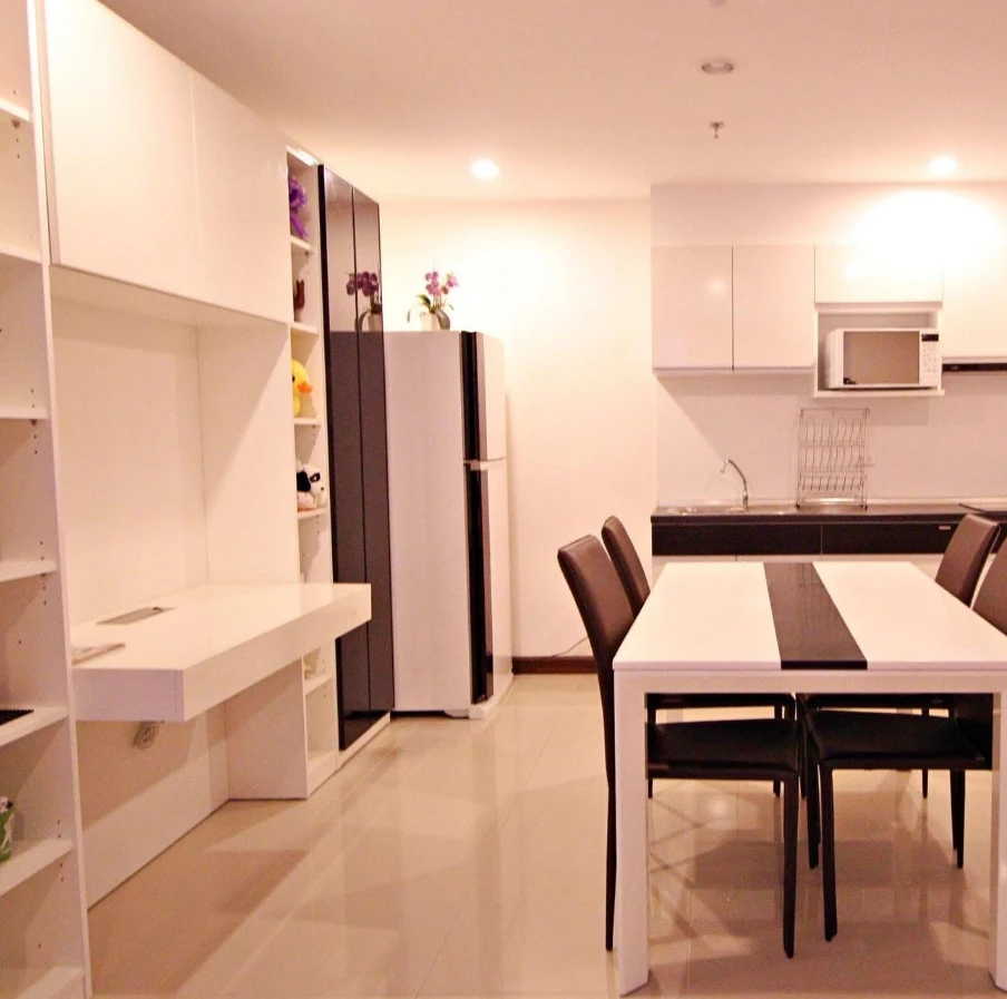 For rent: Supalai Premier Ratchathewi condo. Spacious and comfortable unit with ample living space. Convenient and fully equipped. Book now!