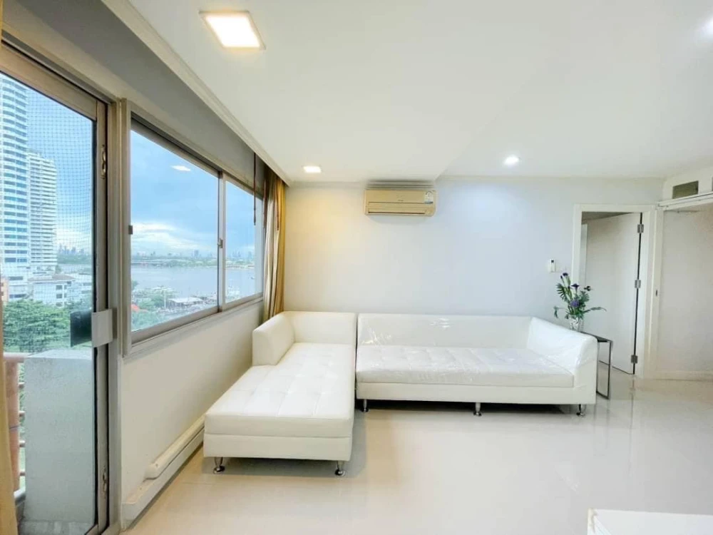 Condo for rent SV city Rama 3, large room, comfortable, comes with usable space, come and reserve it now, don't miss the opportunity.