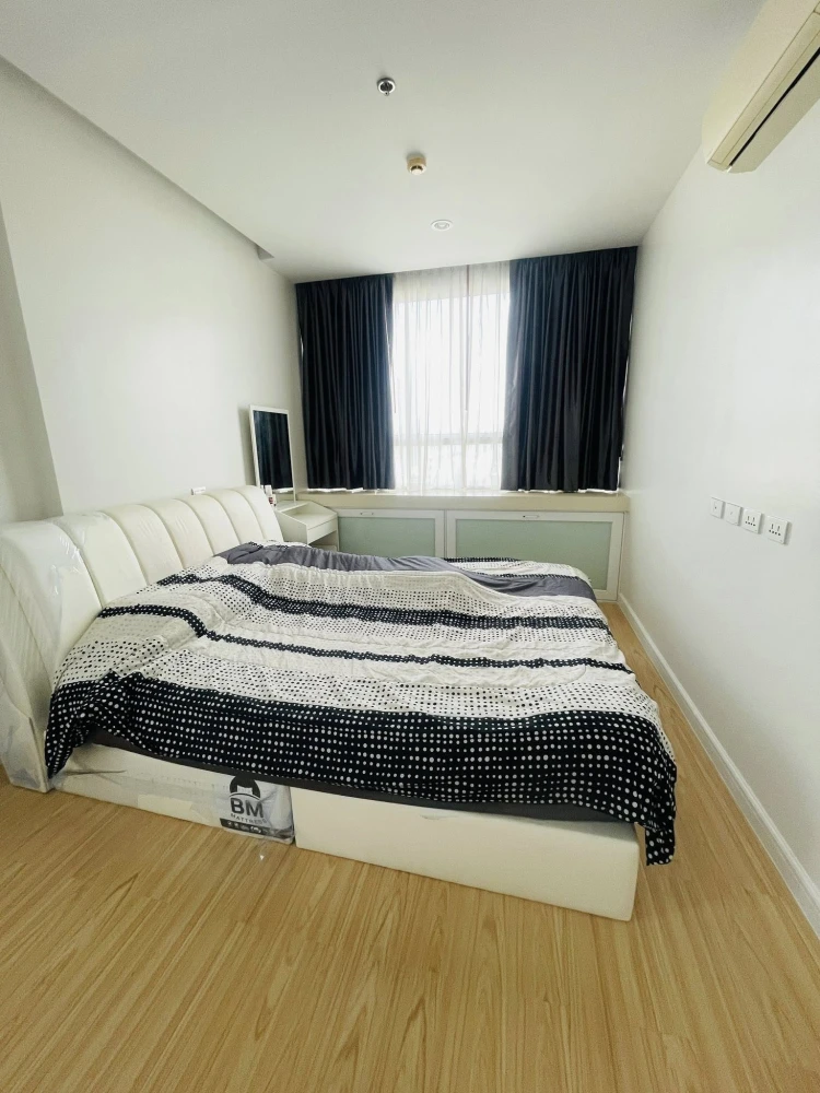 Condo for rent, TC Green, ready to move in, spacious and comfortable, high floor, pool view, great deal, hurry and reserve now++