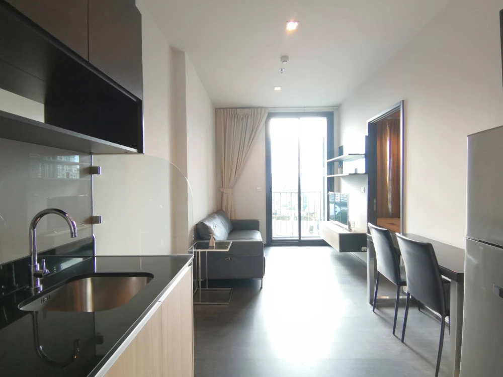 Condo for rent The Edge Sukhumvit 23, next to BTS and MRT Sukhumvit, fully furnished, reserve now!