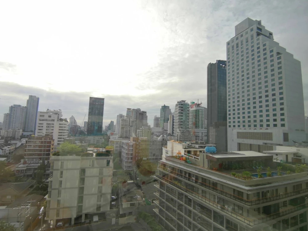 Condo for rent The Edge Sukhumvit 23, next to BTS and MRT Sukhumvit, fully furnished, reserve now!