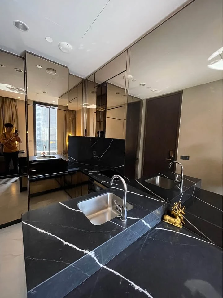 ให้เช่า คอนโด The Esse Sukhumvit 36 ห้องน่าอยู่ บิ้วอินเฟอร์สุดเรียบหรู ชั้นสูงวิวสวย ห้ามพลาดเลยจ้า