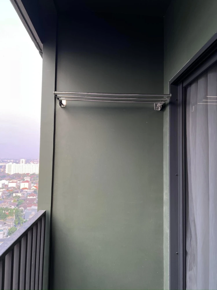 Condo for rent: The Line Vibe, 22nd floor, north side, view of Chang Building, cool air all day even in summer. Book now.