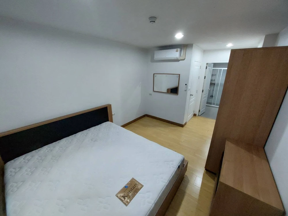 Condo for rent, The Link Sukhumvit 50. Nice room, fully furnished with appliances. Just bring your suitcase and move in! images