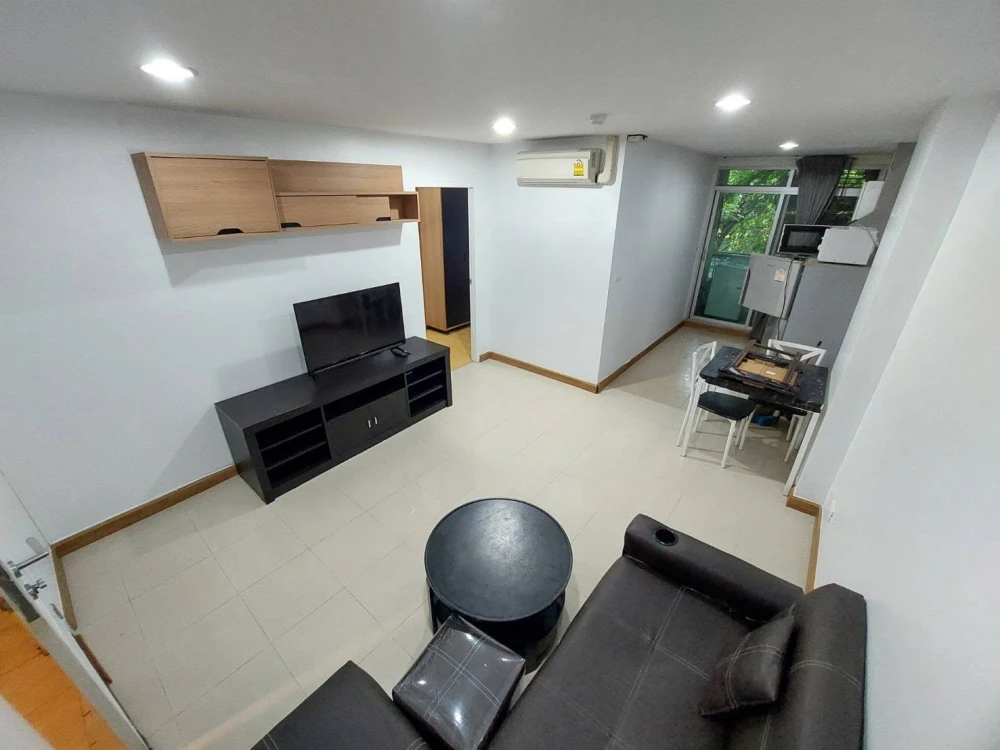 Condo for rent, The Link Sukhumvit 50. Nice room, fully furnished with appliances. Just bring your suitcase and move in!
