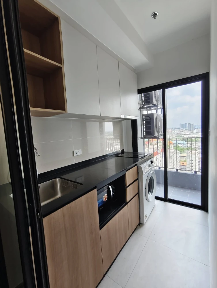 Condo for rent, The Livin Phetkasem 37. Ready to move in, fully furnished. Book now! Don't miss out!