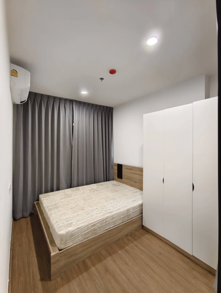 Condo for rent, The Livin Phetkasem 37. Ready to move in, fully furnished. Book now! Don't miss out!