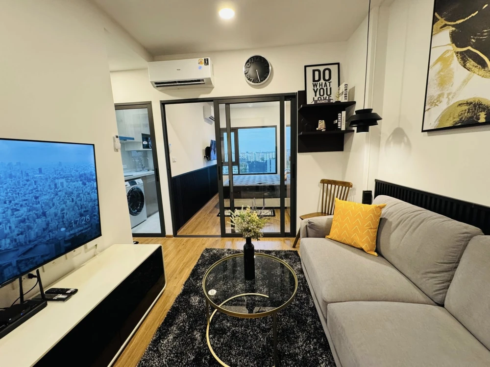 Condo for rent: The Livin Ramkhamhaeng. Fully furnished and ready to move in. Fully furnished and equipped. Just bring your own luggage and move in.