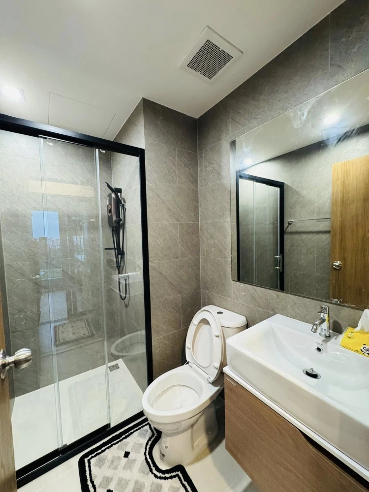 Condo for rent: The Livin Ramkhamhaeng. Fully furnished and ready to move in. Fully furnished and equipped. Just bring your own luggage and move in.