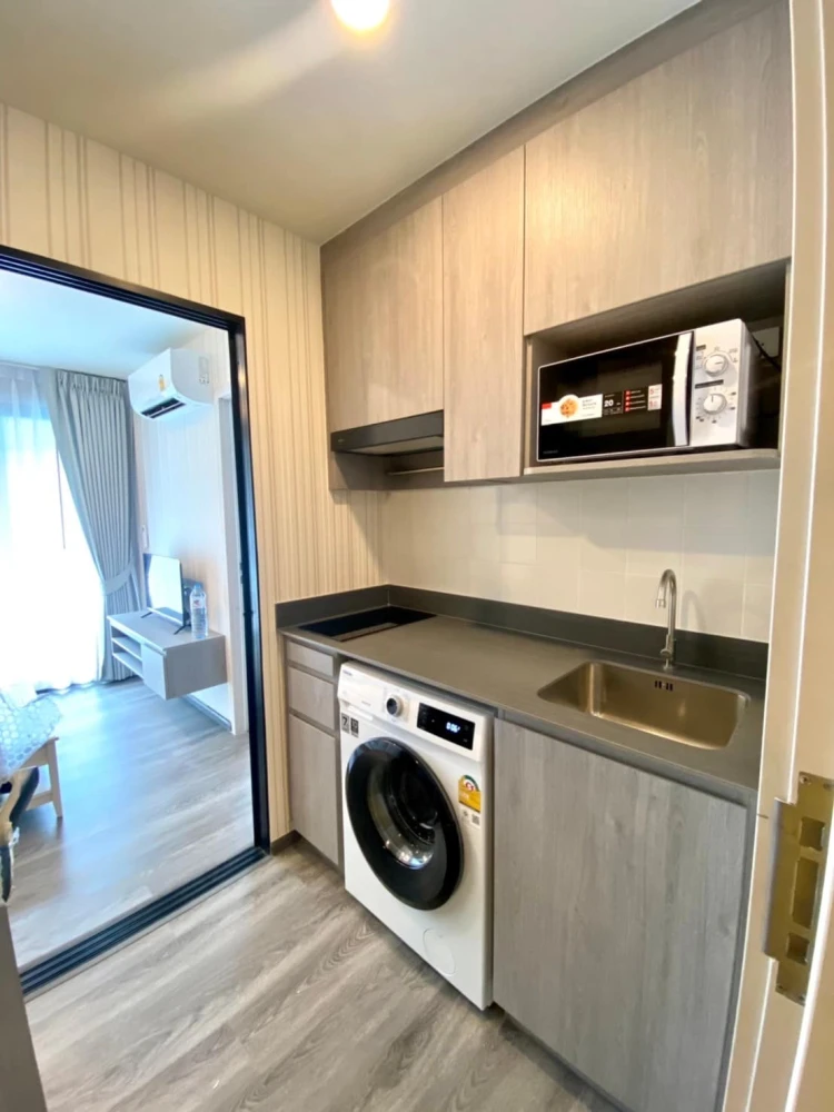 Condo for rent: The Origin Onnut. Fully furnished and ready to move in. Built-in furniture. Everything you need is here. You must hurry and reserve no