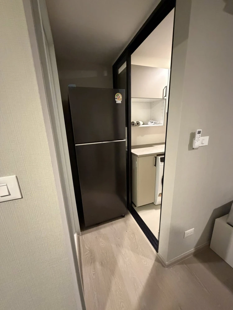 For rent: The Origin Sukhumvit-Praksa condo. Ready to move in, high-quality built-in furniture, excellent value. You won't want to miss this!