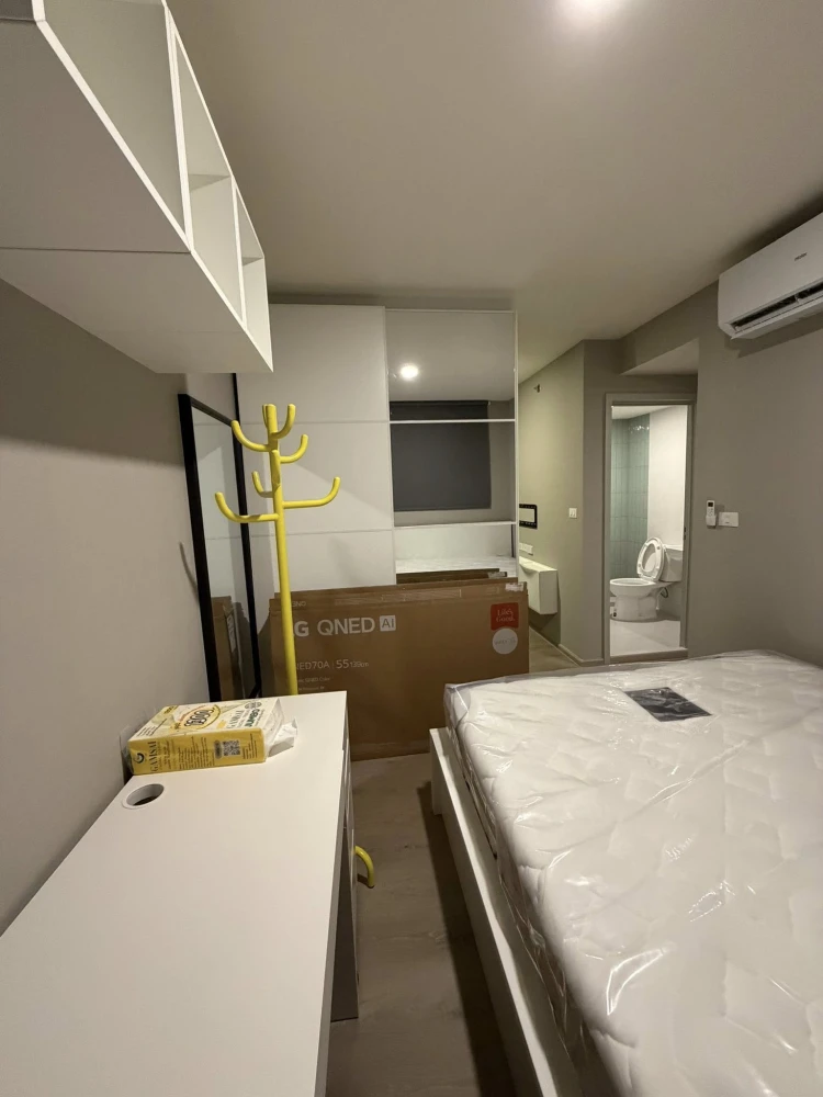 For rent: The Origin Sukhumvit-Praksa condo. Ready to move in, high-quality built-in furniture, excellent value. You won't want to miss this!