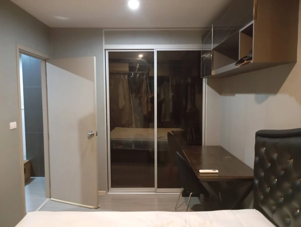Condo for rent: The Parkland Charan-Pinklao. Comfortable room, spacious, comfortable, furnished + appliances included. Reserve now!