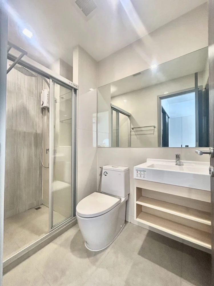 Condo for rent, The Rich Rama 9, beautiful room, clean, nice to live in.