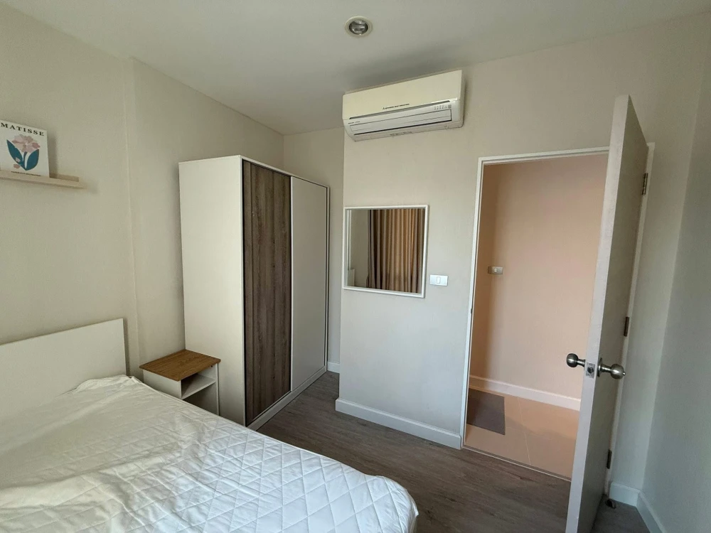 Condo for rent at The Sky Sukhumvit. Ready to move in, fully furnished. Book now, don't miss out!