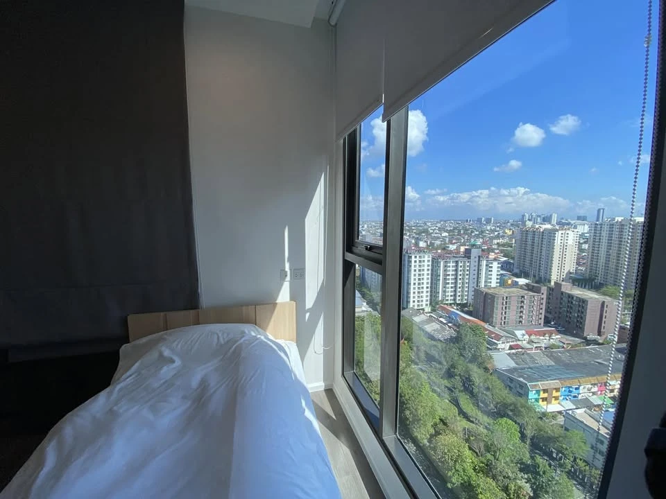 Condo for rent: Whizdom Essence, 2 bedrooms, 2 bathrooms, 20th floor, high view, comes with complete amenities. Book now.