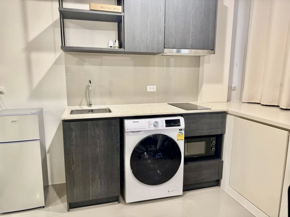 Condo for rent, XT Huaikhwang, ready to move in, 23rd floor, high view, convenient and complete here, just drag your bags and move in.