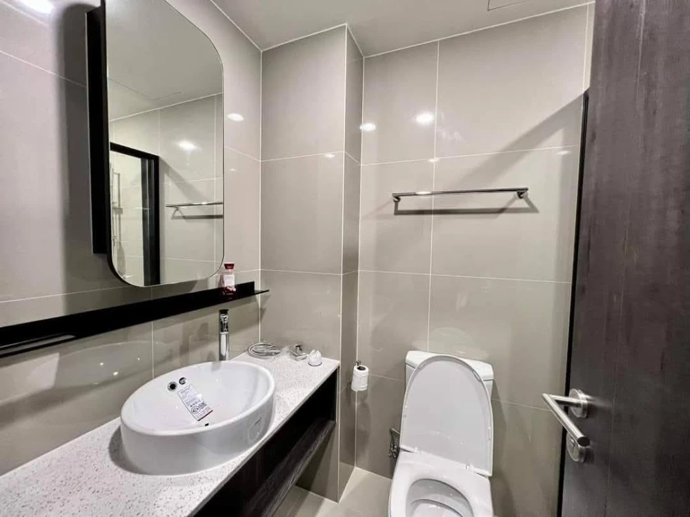 Condo XT Huai Khwang for rent, clearly separated rooms, great value, just bring your bags and move in. Don't miss out!