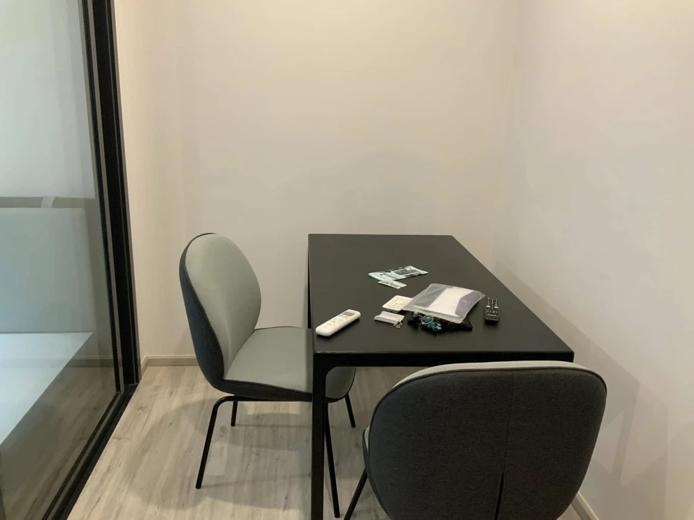 Condo XT Huai Khwang for rent, nice room, complete with furniture and electrical appliances. If you don't book, you'll regret it later.