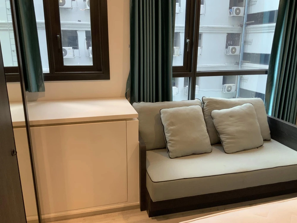 Condo XT Huai Khwang for rent, nice room, complete with furniture and electrical appliances. If you don't book, you'll regret it later.
