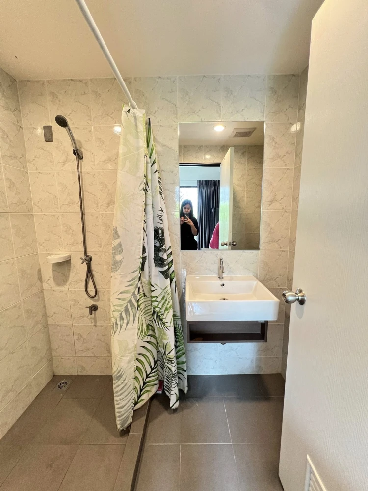 Condo for rent, Grene Don Mueang, Songprapa, well-separated rooms, great price, everything here, hurry and book now.