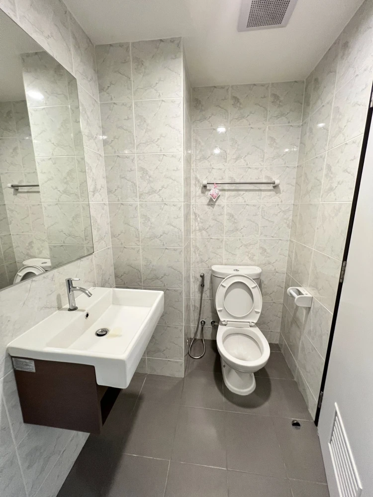 Condo for rent, Grene Don Mueang, Songprapa, well-separated rooms, great price, everything here, hurry and book now.