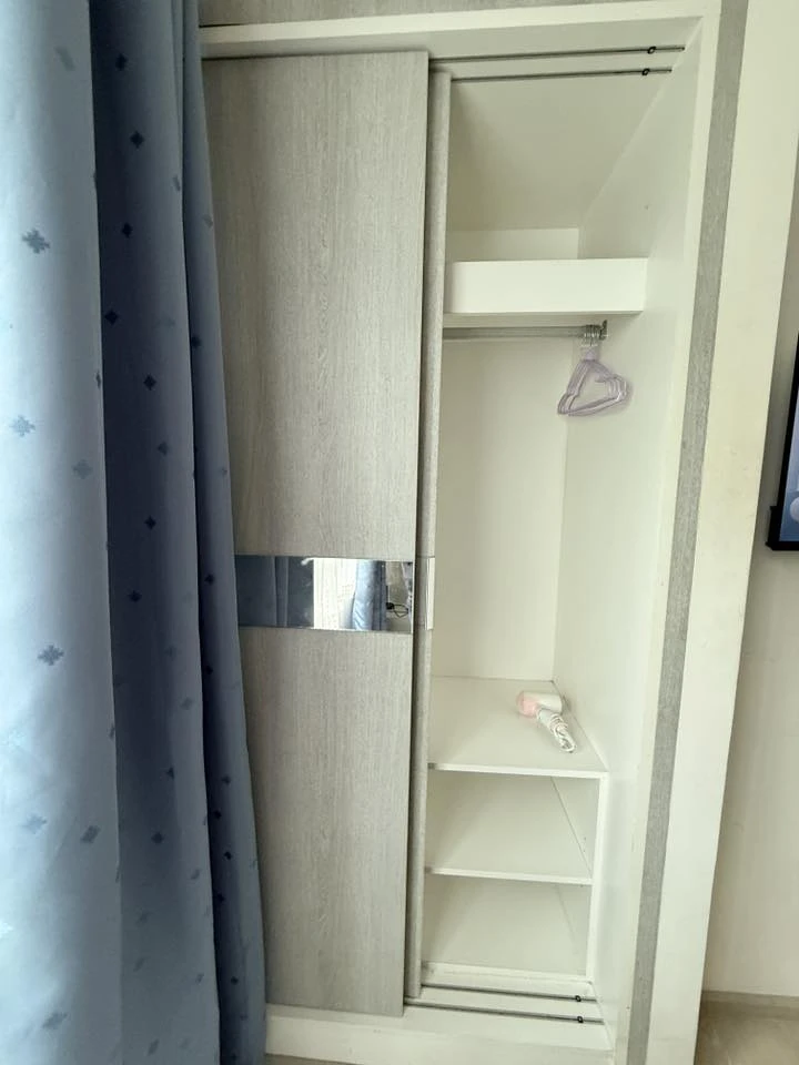 Condo for rent, Greene Don Mueang-Songprapa Phase 1, 3rd floor, swimming pool view, just bring your own luggage and move in.