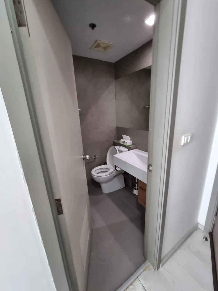 Condo for rent, Grene Chaengwattana, studio room, high floor, fully furnished, ready to book.