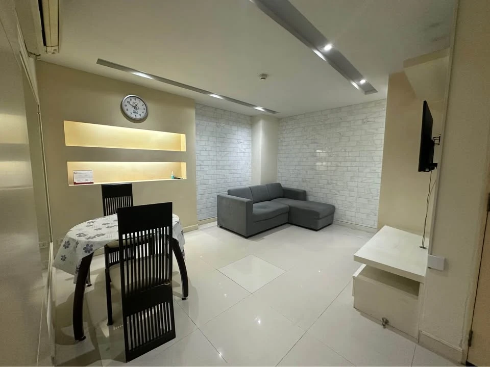Condo for rent in Klangkrung Resort, Ratchada 7, ready to move in, fully furnished, spacious and comfortable room. Hurry and reserve now!!!