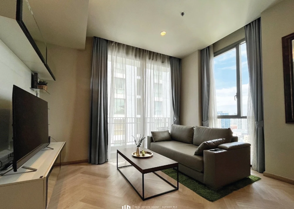 Condo for rent, Quattro by Sansiri, 1 bedroom, 1 bathroom, 58.5 sqm., 27th floor, building, ready to move in. Don't miss it.