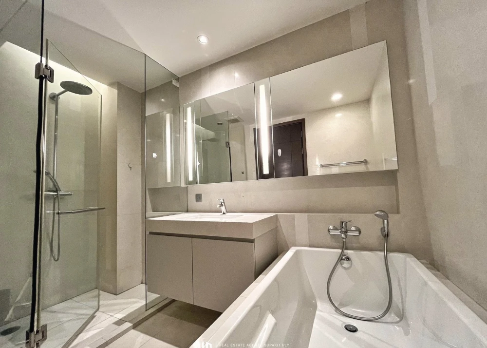 Condo for rent, Quattro by Sansiri, 1 bedroom, 1 bathroom, 58.5 sqm., 27th floor, building, ready to move in. Don't miss it.