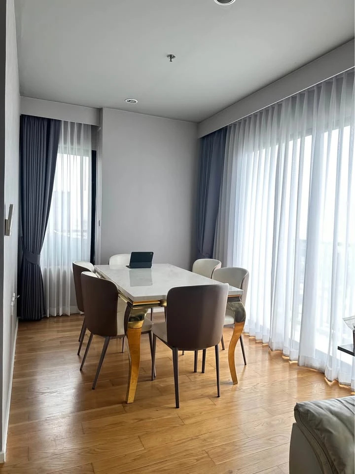 For rent!! Condo, Condo Blocs 77, spacious room, 2 bedrooms, 11th floor, fully furnished, ready to move in, don't miss it!!