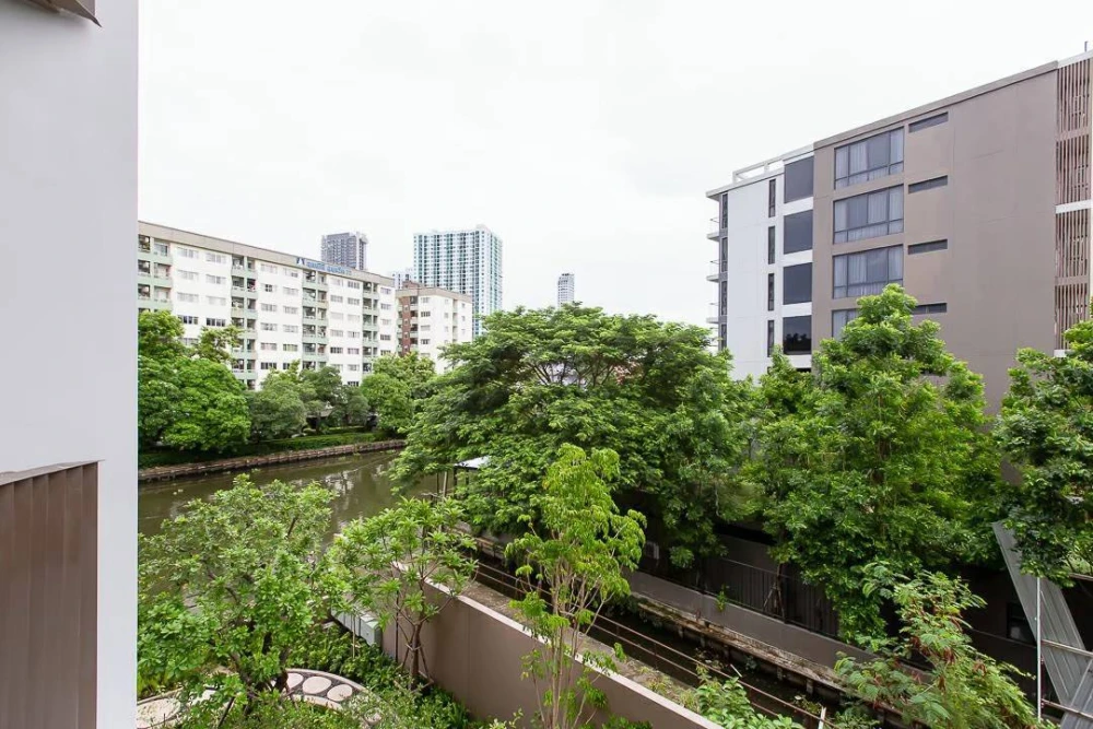 Condo for rent, Kawa House On Nut 77, beautiful room, good location, close to the train, convenient to travel, hurry up and book now!