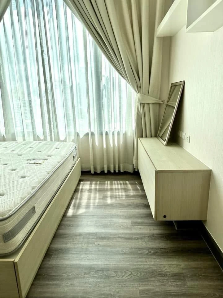 For rent!! Condo Q Asoke, 22nd floor, fully furnished, move in immediately. Book now, don't miss out!!