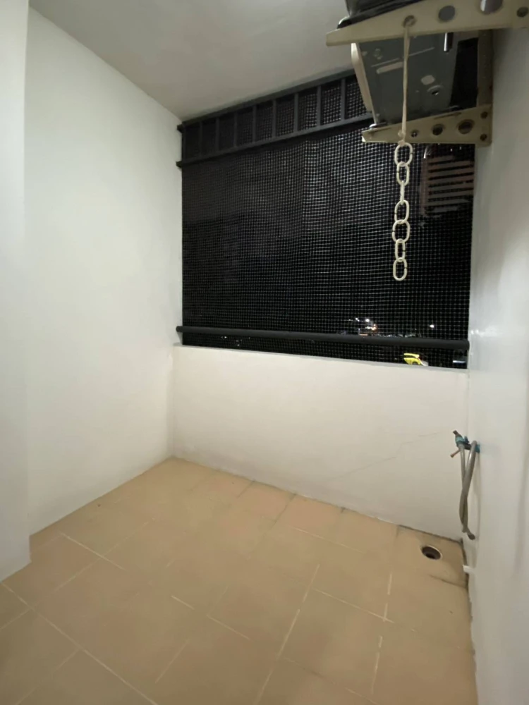 For rent!! Condo Ngamwadi Place, beautiful room, good location, convenient transportation, don't miss it!!