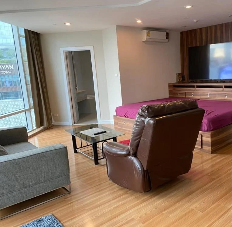 For rent!! Condo Chamchuri Square Residence, 6th floor, condo in the heart of the city, next to Samyan MRT, book now!!